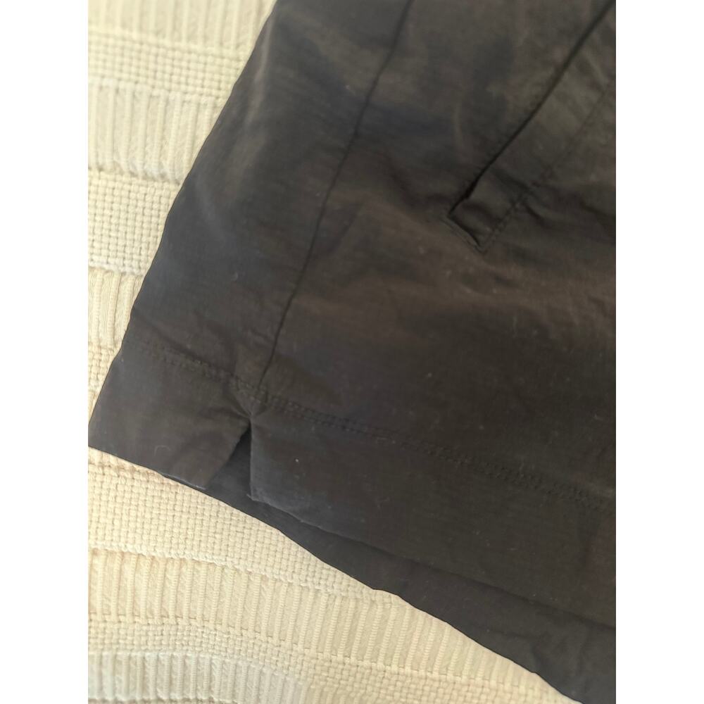 Athleta 8 Trekkie North Shorts - Picture 3 of 4